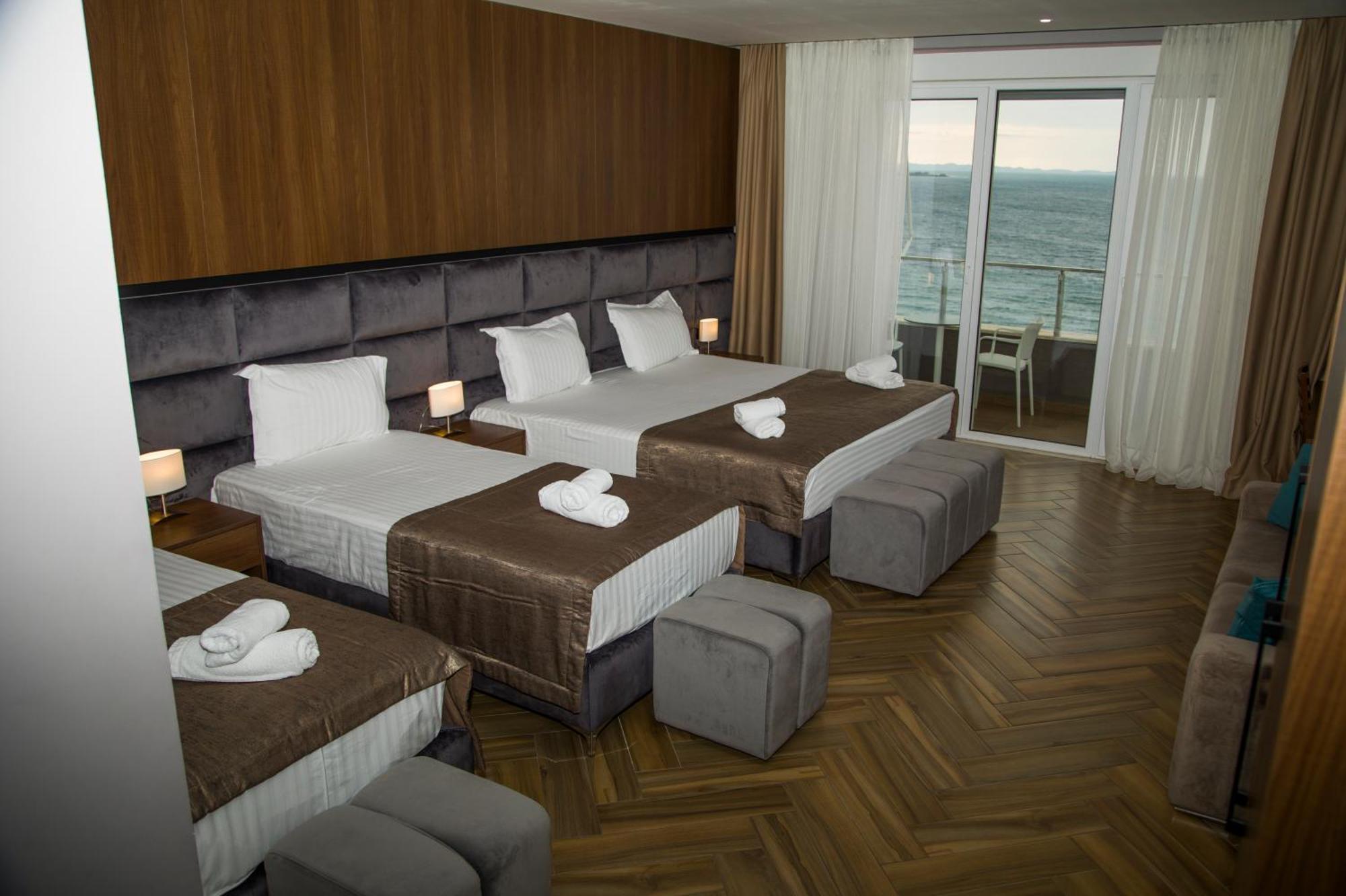 Twin Towers Hotel City & Beach Resort เชิงยิน ภายนอก รูปภาพ
