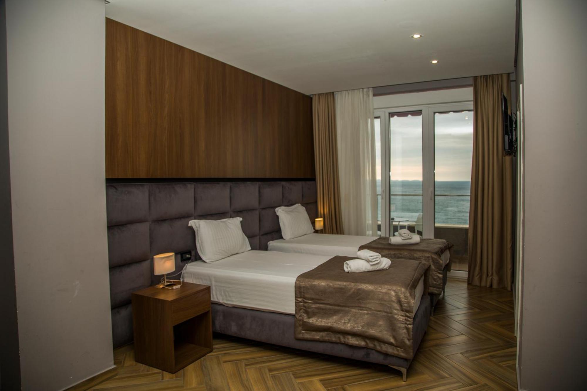 Twin Towers Hotel City & Beach Resort เชิงยิน ภายนอก รูปภาพ